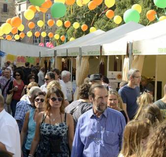 Stands at the Mercat de Mercats